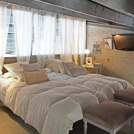 Holiday Casa Rosa Tatil Evi *